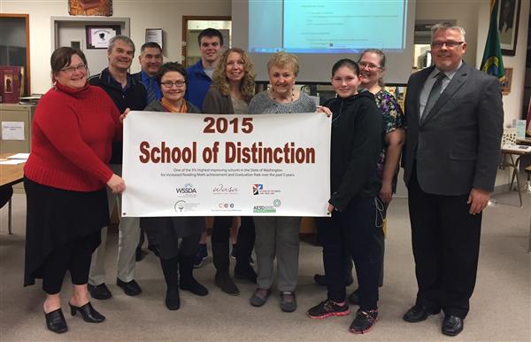 2015 School of Distinction - Crescent